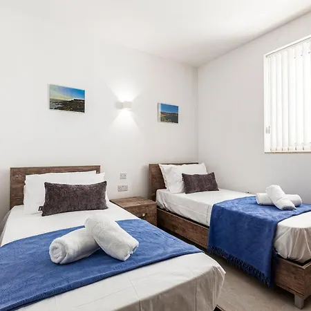 Beautiful Apt, Breathtaking Views, Mins To By 360 Estates 아파트 *