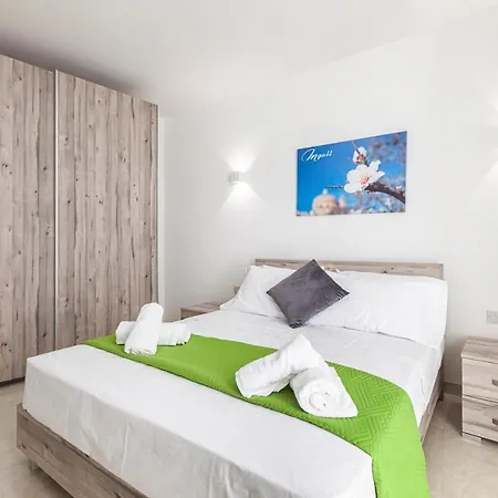 Beautiful Apt, Breathtaking Views, Mins To By 360 Estates